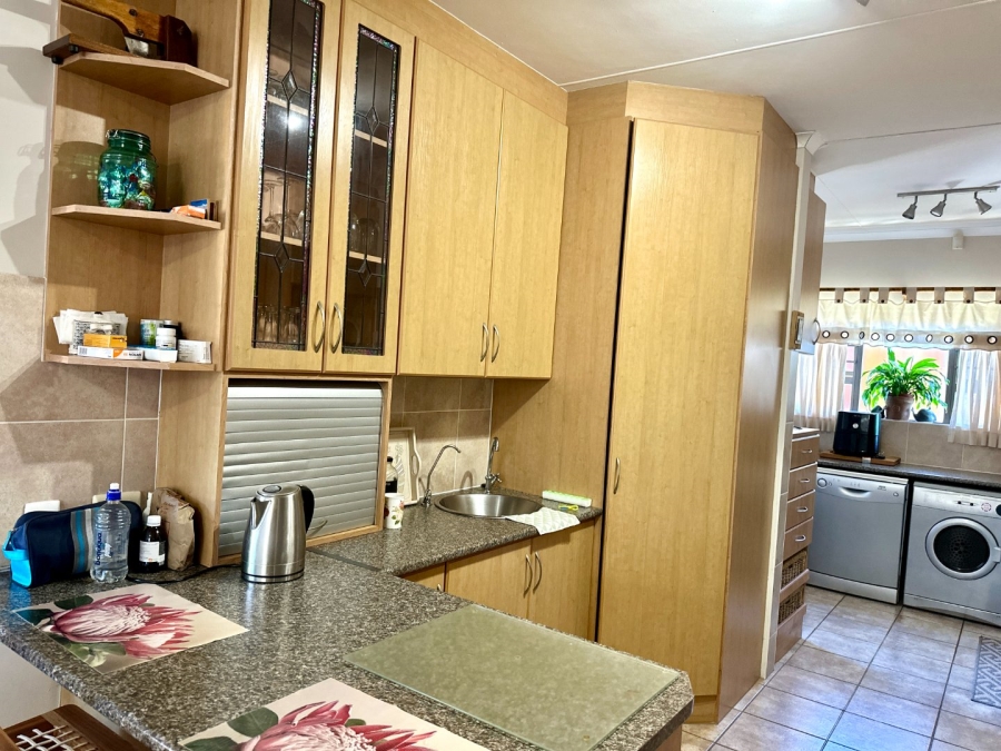 4 Bedroom Property for Sale in Fraaiuitsig Western Cape